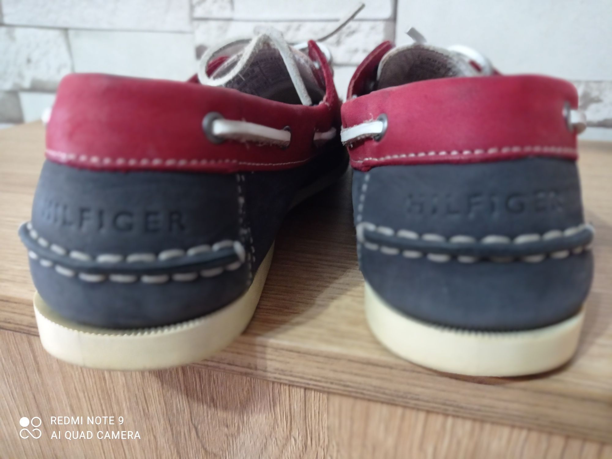 Мокасини Tommy Hilfiger, Benetton