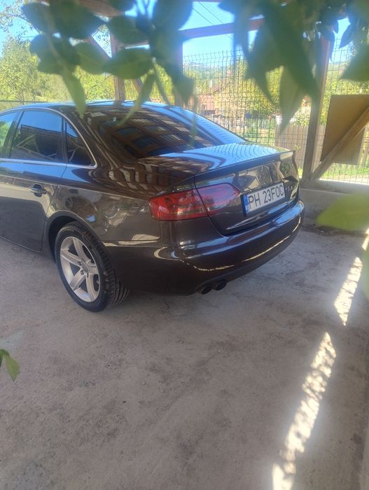 Vând audi A4 b8 20