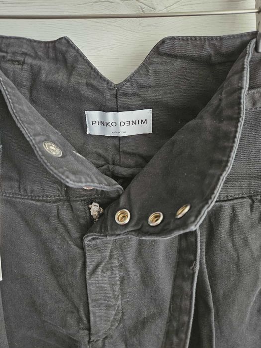 Продавам   дънки, черни