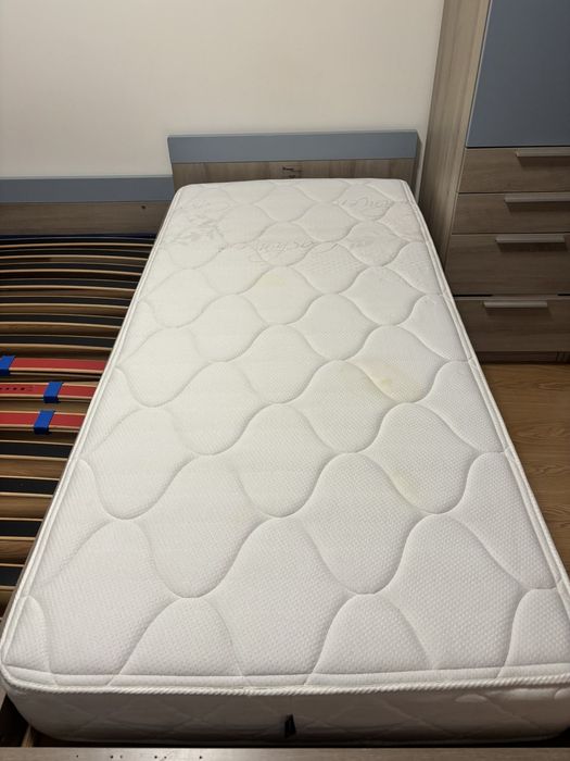 Легла с подматрачни и матрак