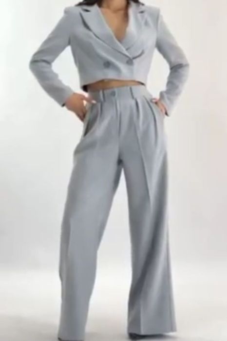 В наличии на скидке кастюм 2ка качество бомба