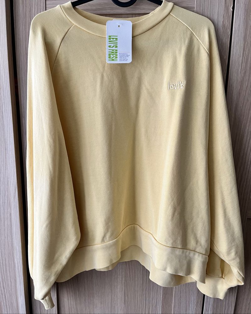 Levi’s памучна oversized блуза и дънки