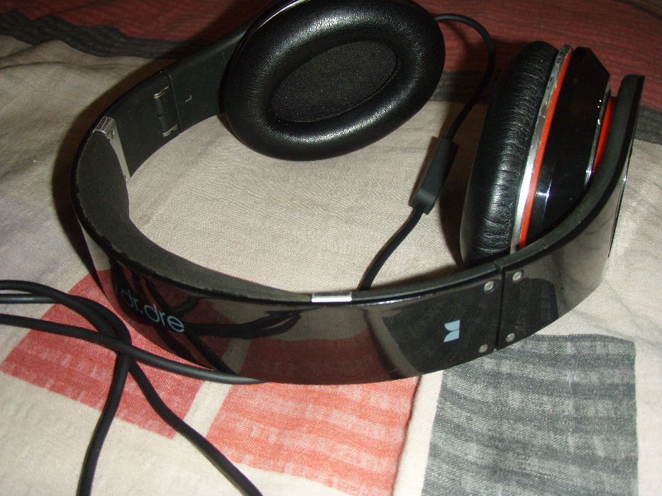 Casti cu fir Beats Studio 1 + husa de transport