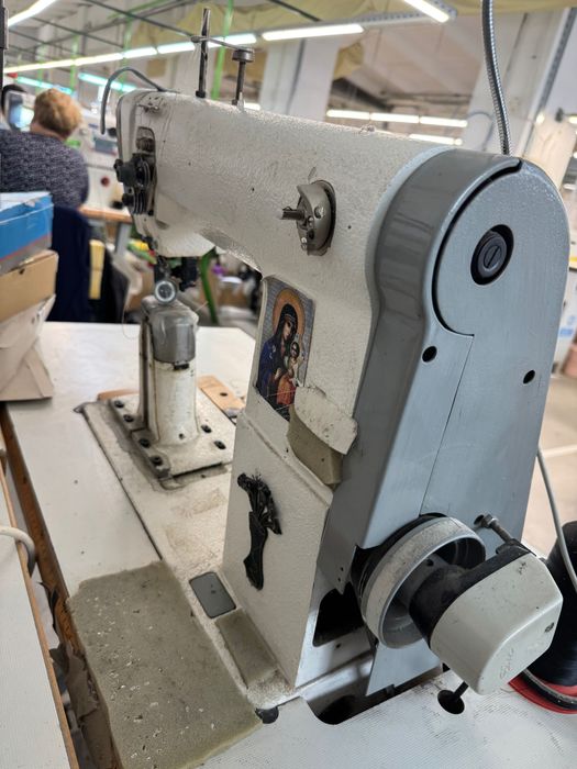 Masini de cusut incaltaminte
