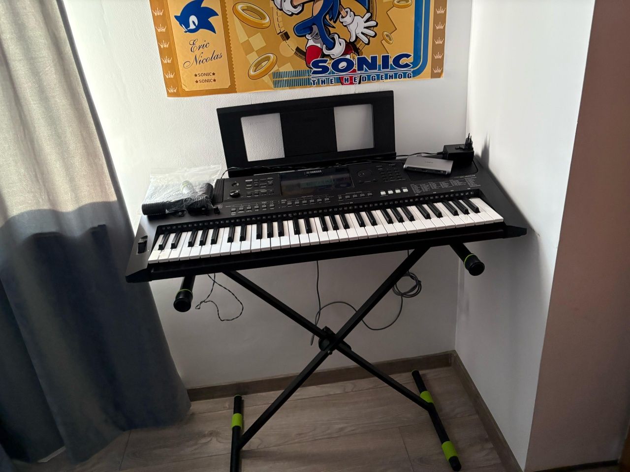 Pian Yamaha PSR-E463