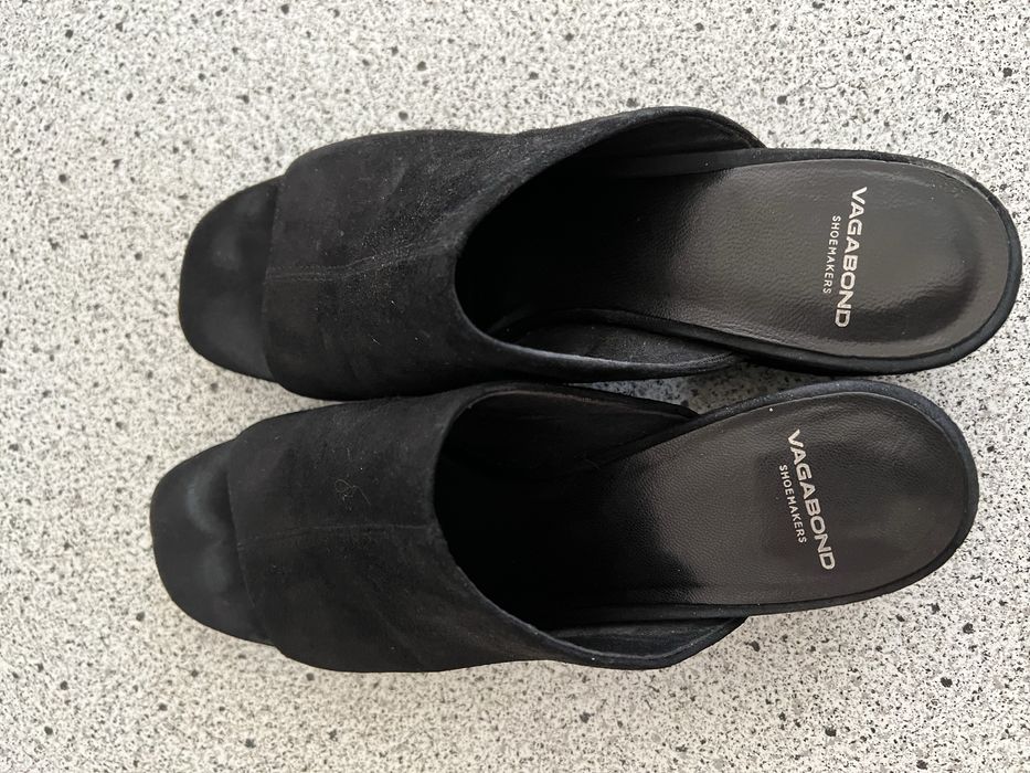 Дамски чехли естествен велур Vagabond