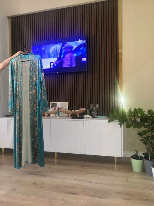 Накидка в национальном стиле