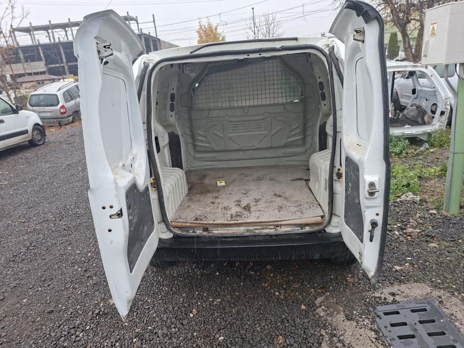 Ситроен  Немо 1.3 на части