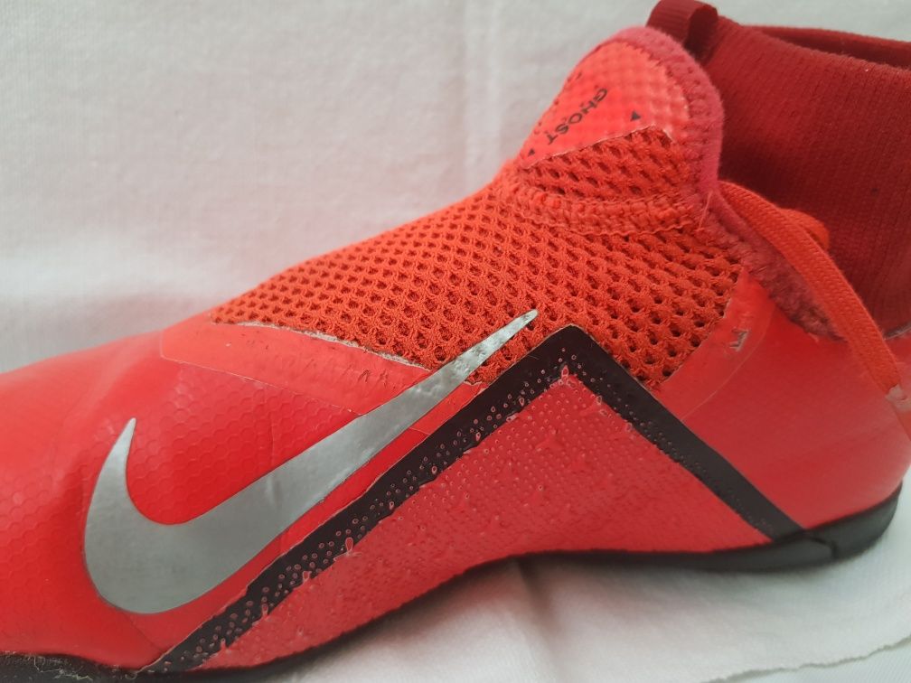 Ghete/adidași fotbal Nike Phantom vsn