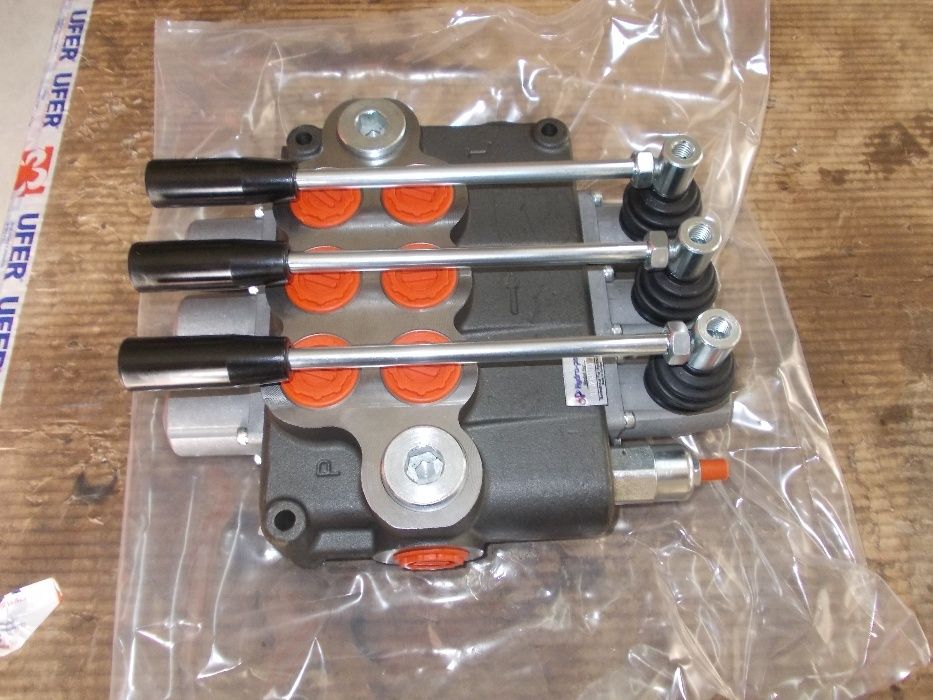 Distribuitor Hidraulic 1" 1 maneta 120 litri