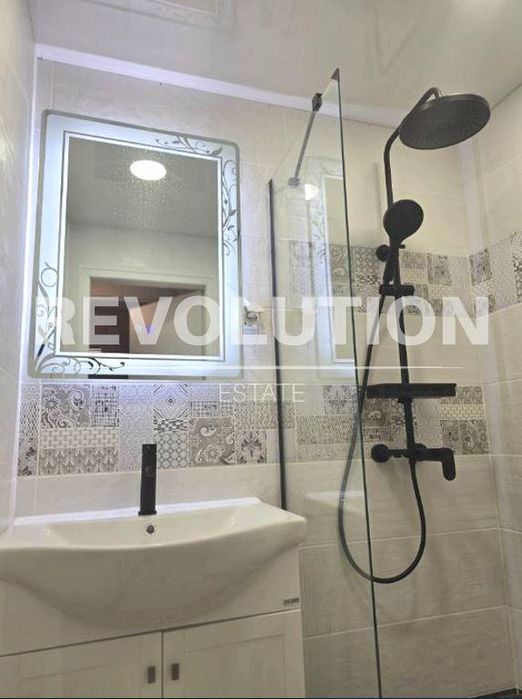 Дава се под наем Двустаен апартамент в Варна, Чайка - 64 кв.м за 750 € - Снимка #5