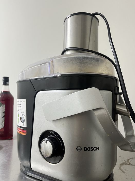 соковыжималка б/у хорошо работает покупали на 150 тыс год назад