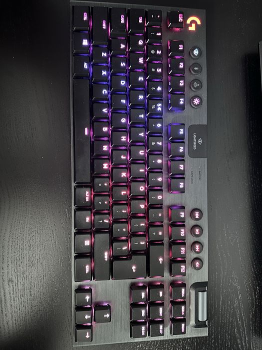 Logitech G915 TKL Lightspeed | Linear | Full box | Per-key RGB
