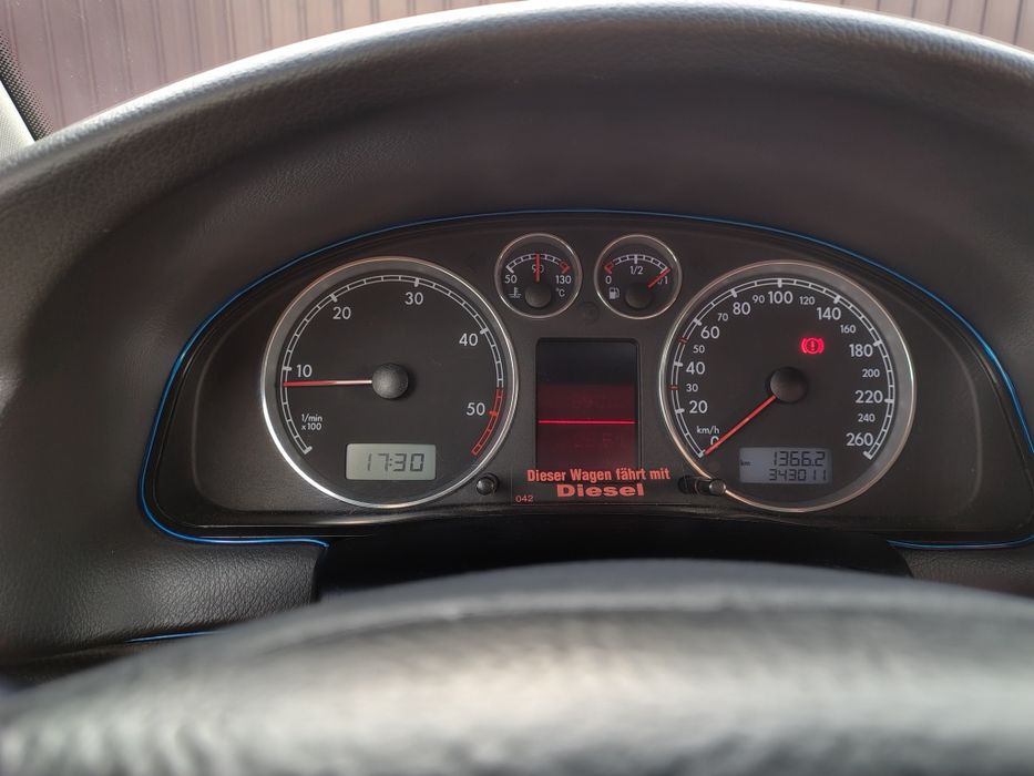 Vând Volskwagen Passat b5.5 1.9 TDI sau schimb cu ceva benzină