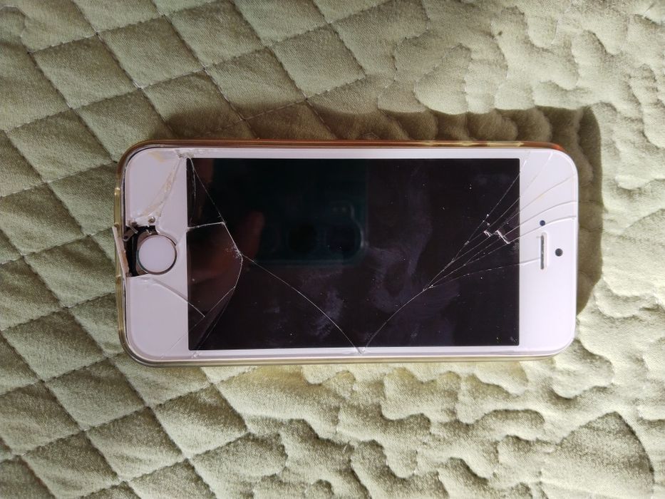 iPhone 5s ,но нужно его собрать