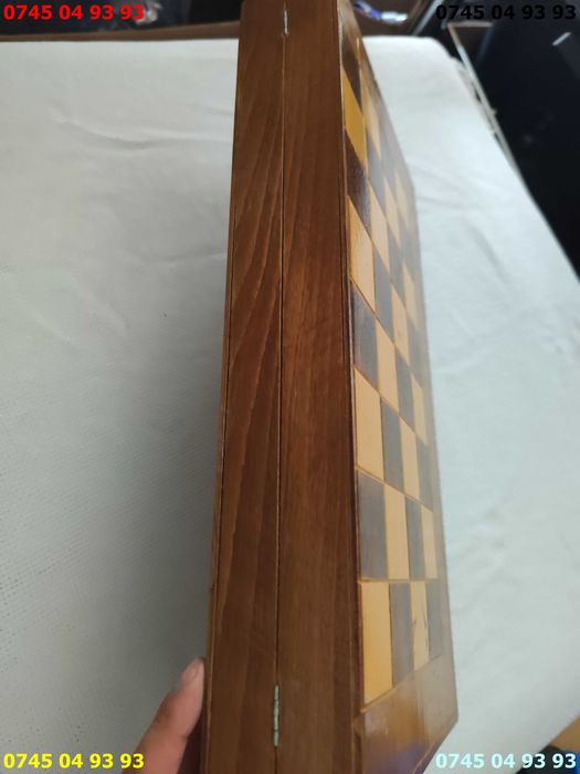 table sah si pooluri lemn dimensiuni mari 45x45cm