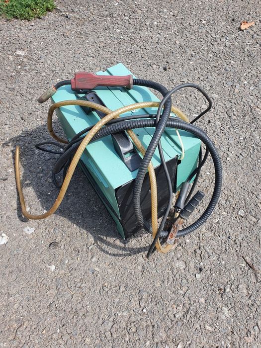 Vand aparat de sudura cu sarma