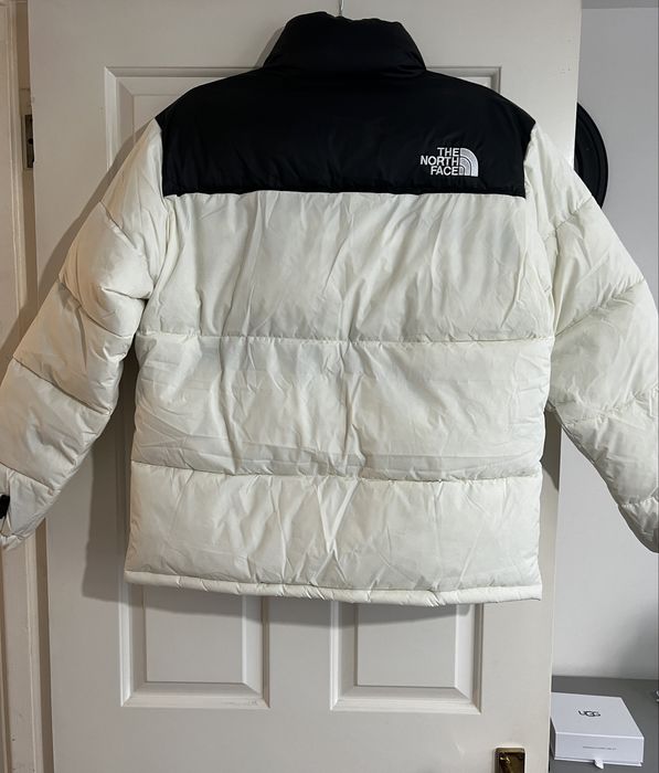 Geaca noua TNF, marimea S sau M