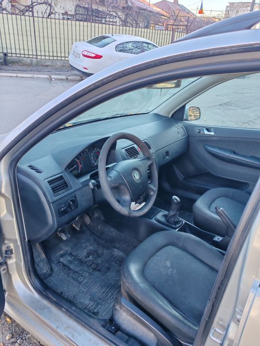 Skoda Fabia 1.2 (direct și unic proprietar de nouă)