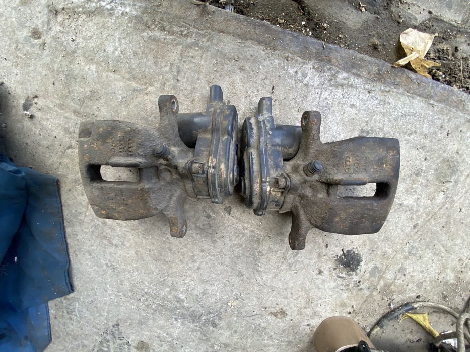 Etrier electric spate stanga dreapta audi a4 b8 2.0D