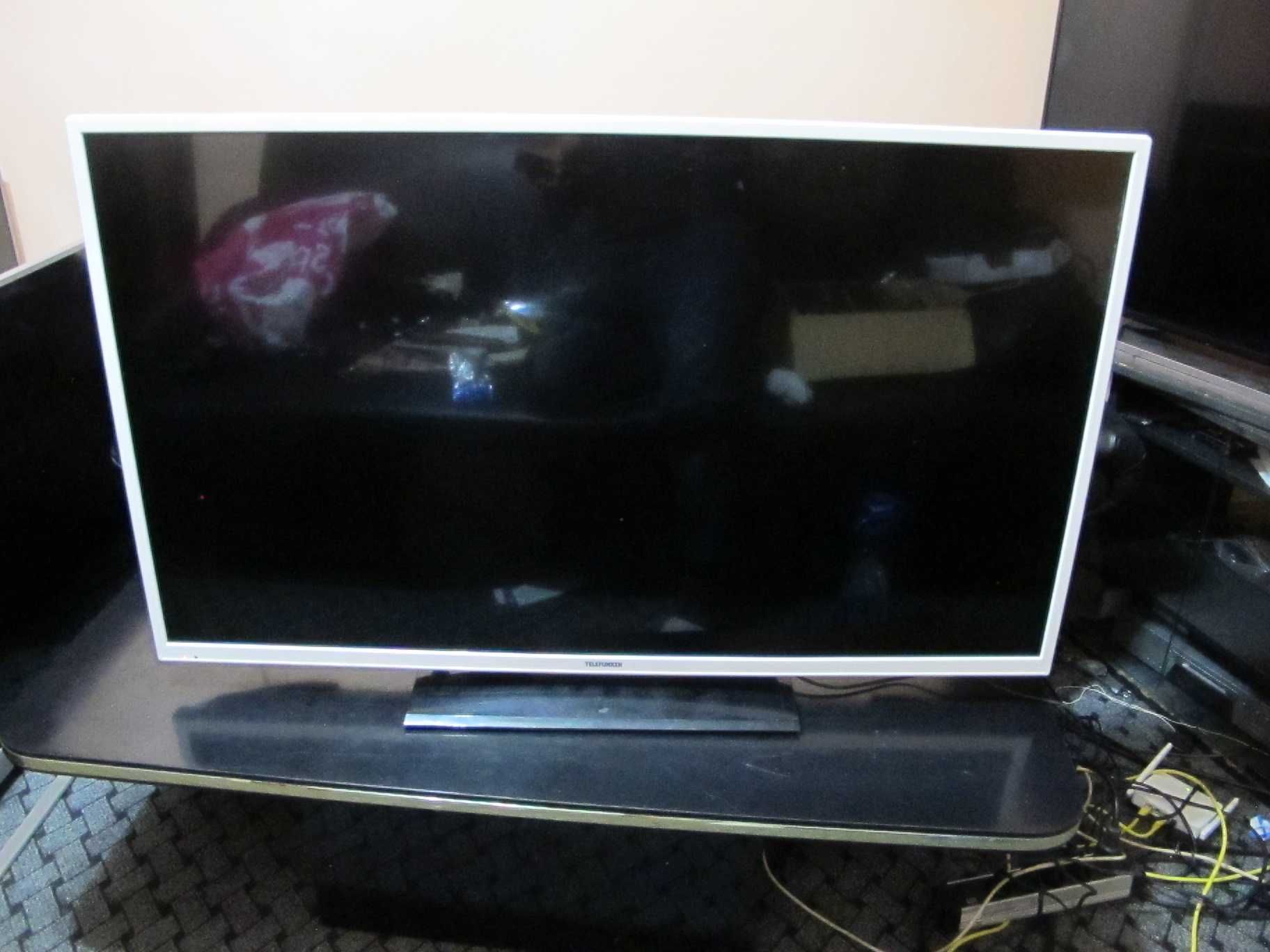Televizor Led Smart tv TELEFUNKEN 125cm model XF49G511-W