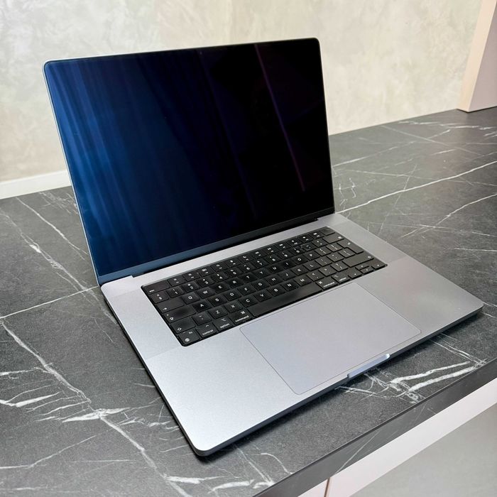Macbook PRO 16 M1 Max - 32 GB Ram - 1 TB SSD