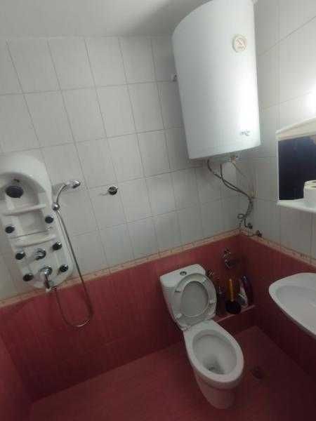 Дава се под наем Едностаен апартамент в Бургас, Център - 40 кв.м за 280.5 € - Снимка #3