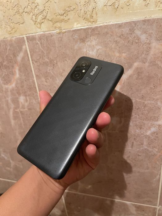 Продам Redmi 12C память 128Г в хорошем состояние