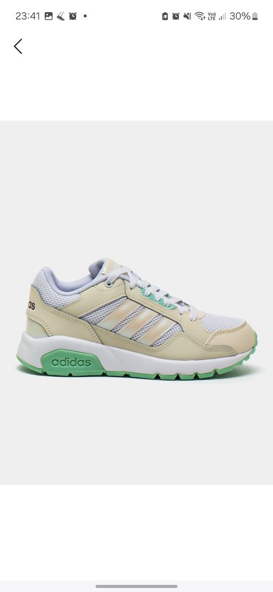Кроссовки женские фирмы adidas