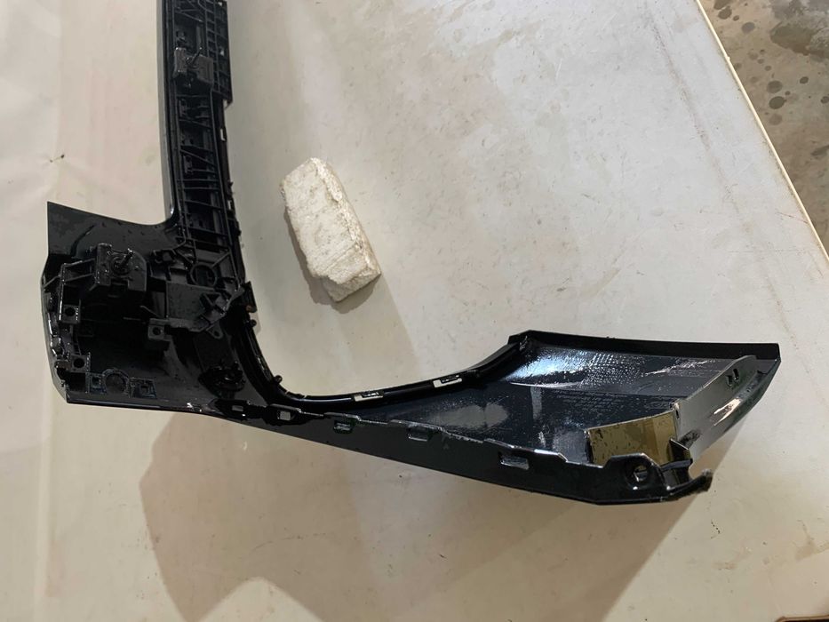 Bara spate Audi A4 B9 S-line kombi avant 2020-2024, cod OE 8W9807511AB