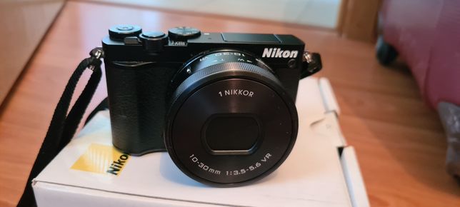 Camera foto Nikon 1 J5 Mirrorless noua