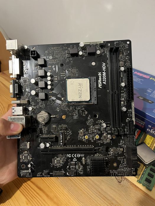 Материнская плата ASRock A320M-HDV,с процессором Ryzen 5 1500x