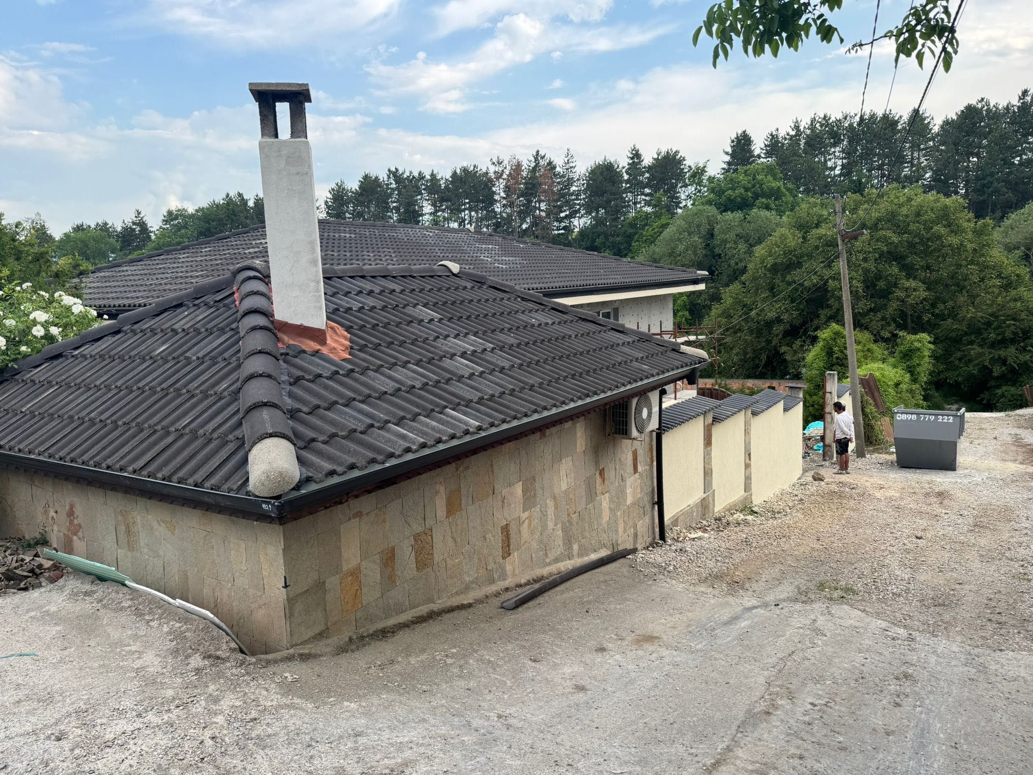 Продавам къща до София