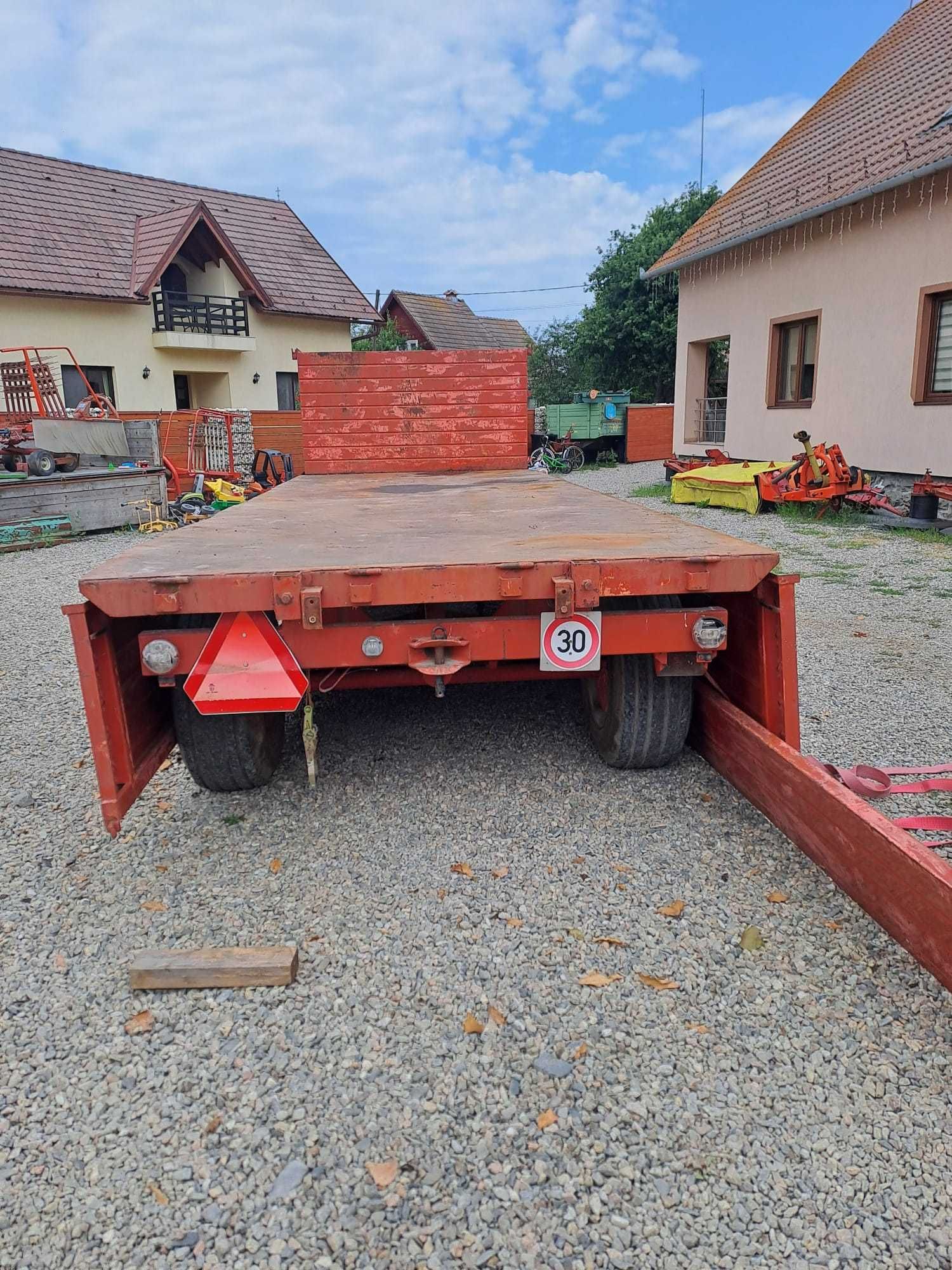 Remoră cu oblon demontabil