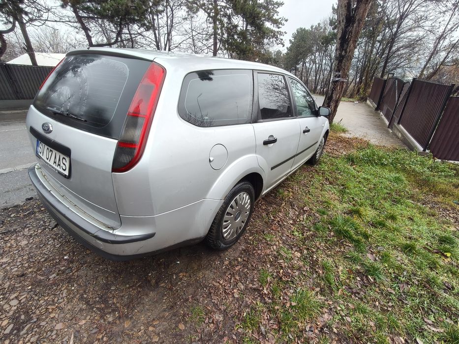 Vând Ford focus 2