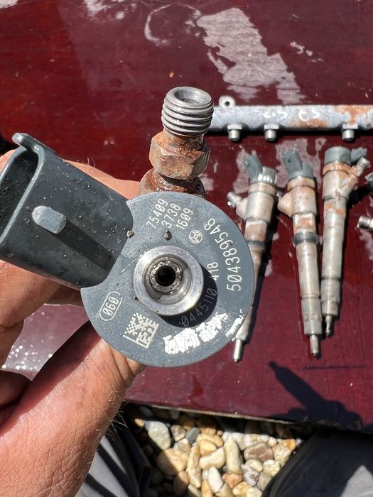 Injector/injectoare fiat ducato 2.3 mjt euro 5,6 defecte cod 504389548