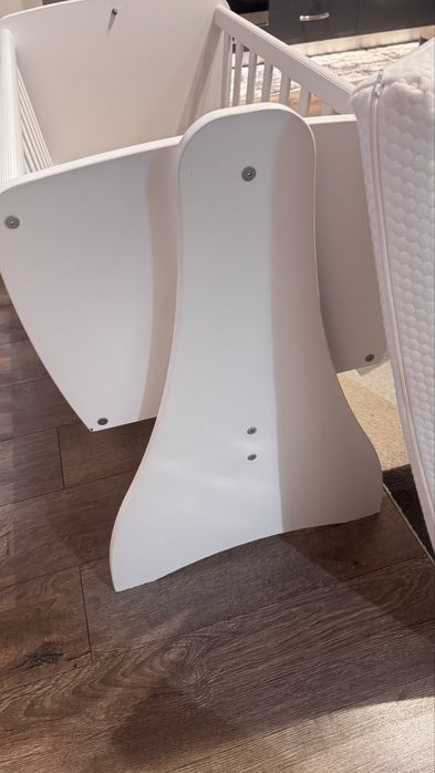 Бебе кошара люлка +матрак с цип и 3 чаршафа с ластик