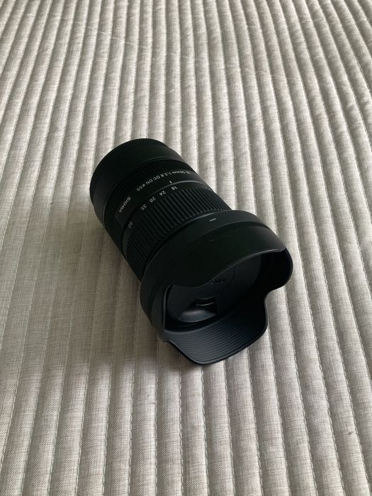 Obiectiv Sigma 18-50mm f/2.8 DC DN pentru Sony E – stare excelentă