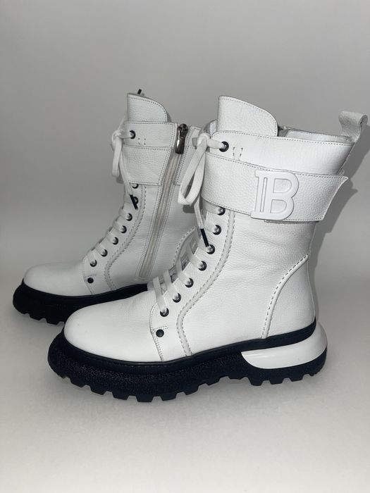 Обувь в наличии Демисезонная . Наш инстаграмм.  inst_dresses04