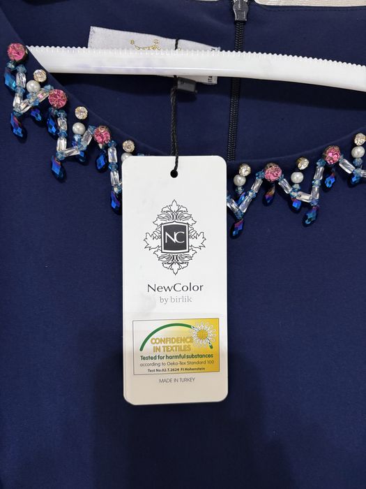 Платье нарядное новое