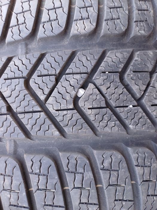 Гуми 245/40/18 Пирели