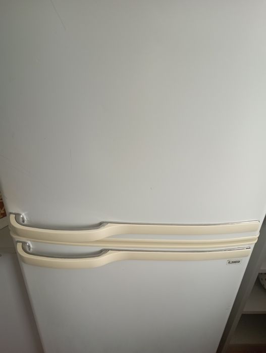 Холодильник Samsung