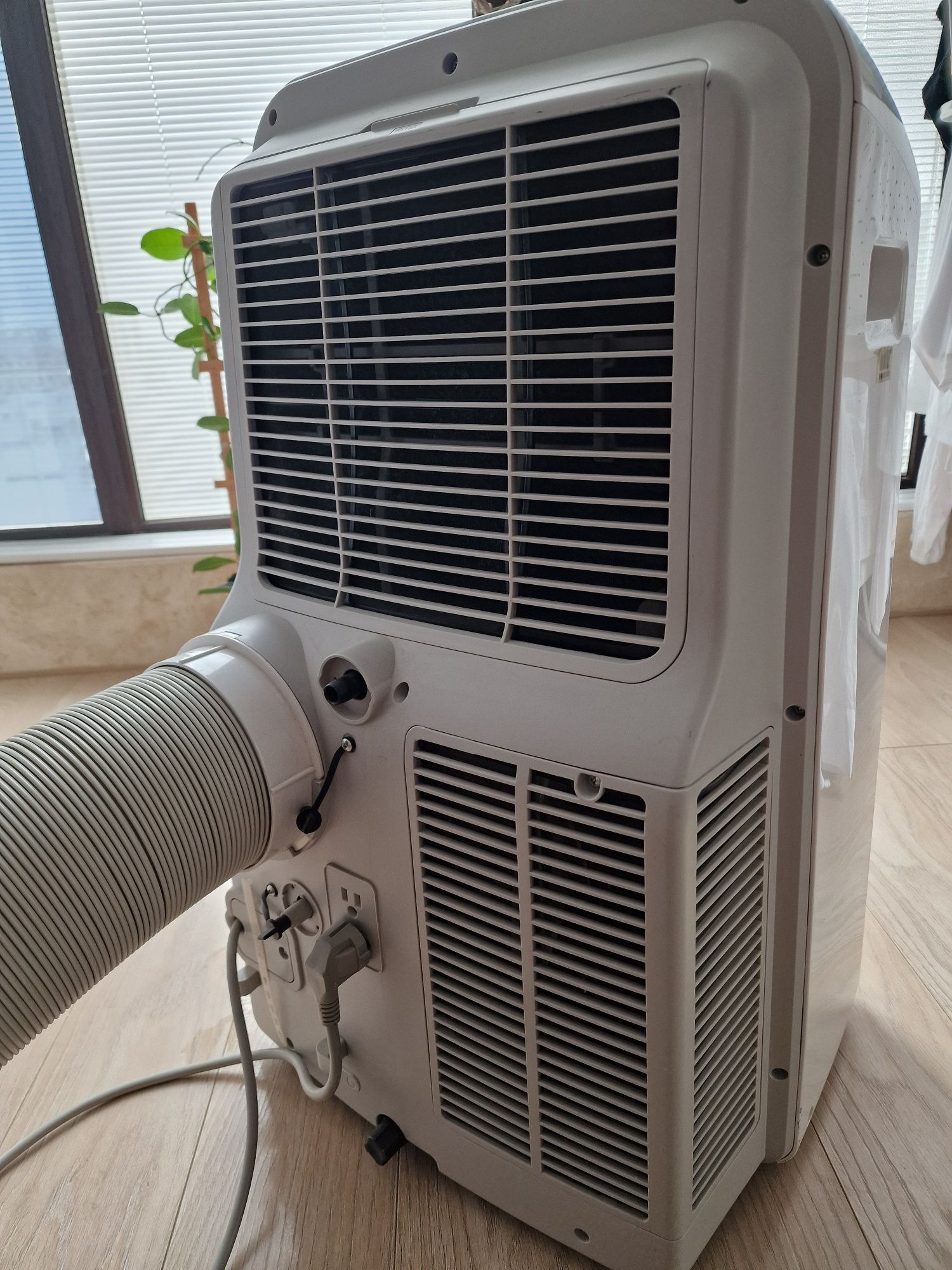 Aer conditionat portabil BEKO