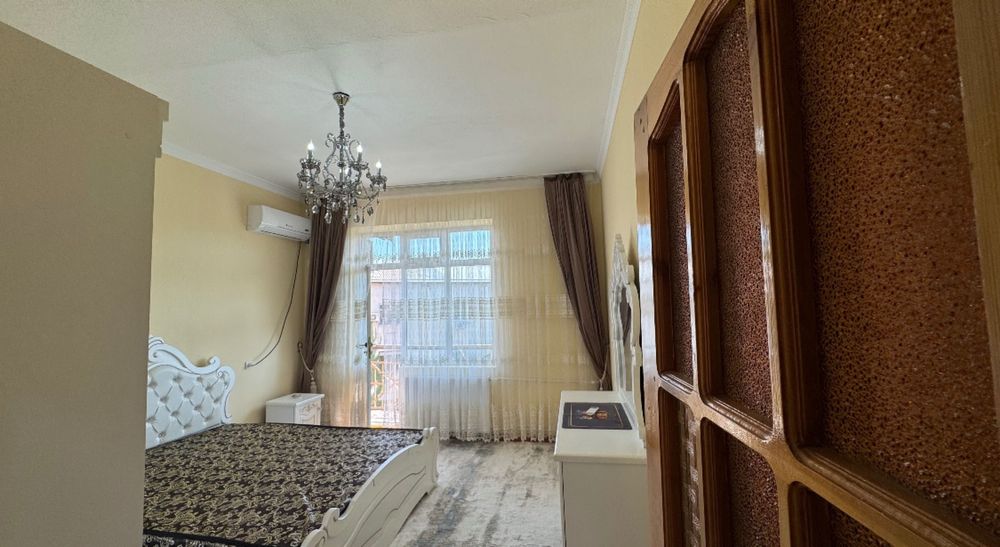 Продается 4х комнатная кв. 4й этаж. 114м2. Бульвар.