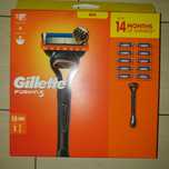 Aparat ras Gillette Fusion + 10 rezerve Gillette Fusion  Germania