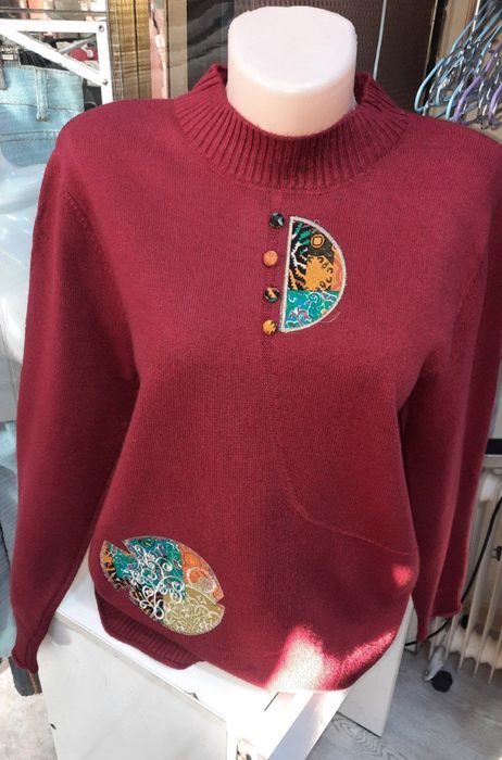 Кофты новые свитера