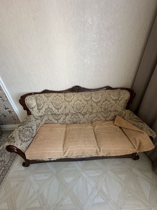 Продам диван в хорошем состоянии