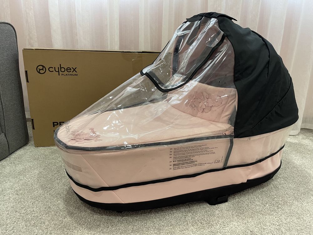 Кош за новородено Cybex Priam 4 /e-PRIAM Lux SIMPLY FLOWERS