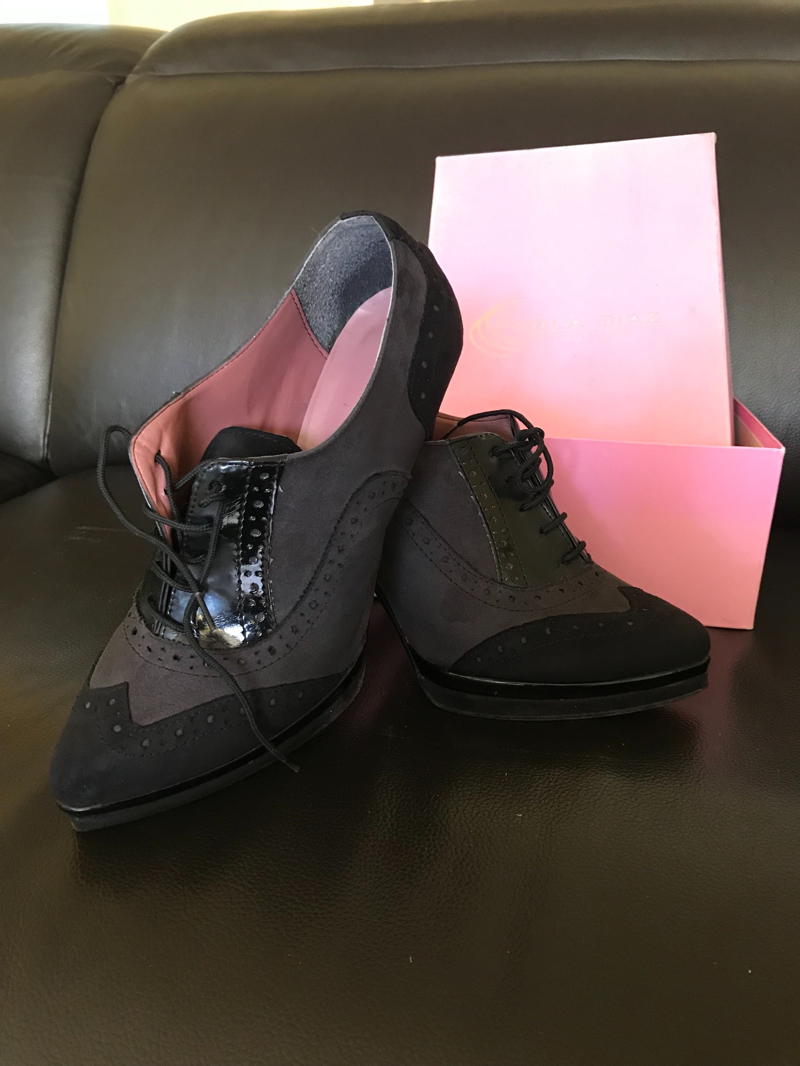 Официални дамски сандали и обувки с висок ток