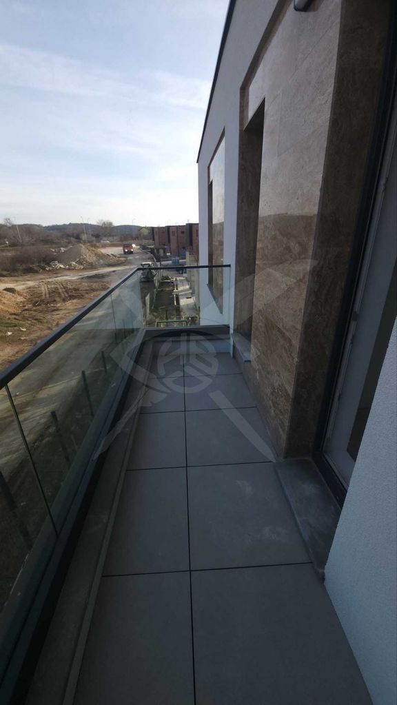Продава се Къща в Варна, Виница - 204 кв.м за 2032 €/кв.м - Снимка #11